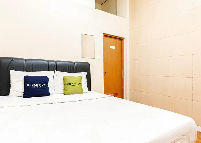 Urbanview Hotel Residence 446 Tanjung Duren Jakarta